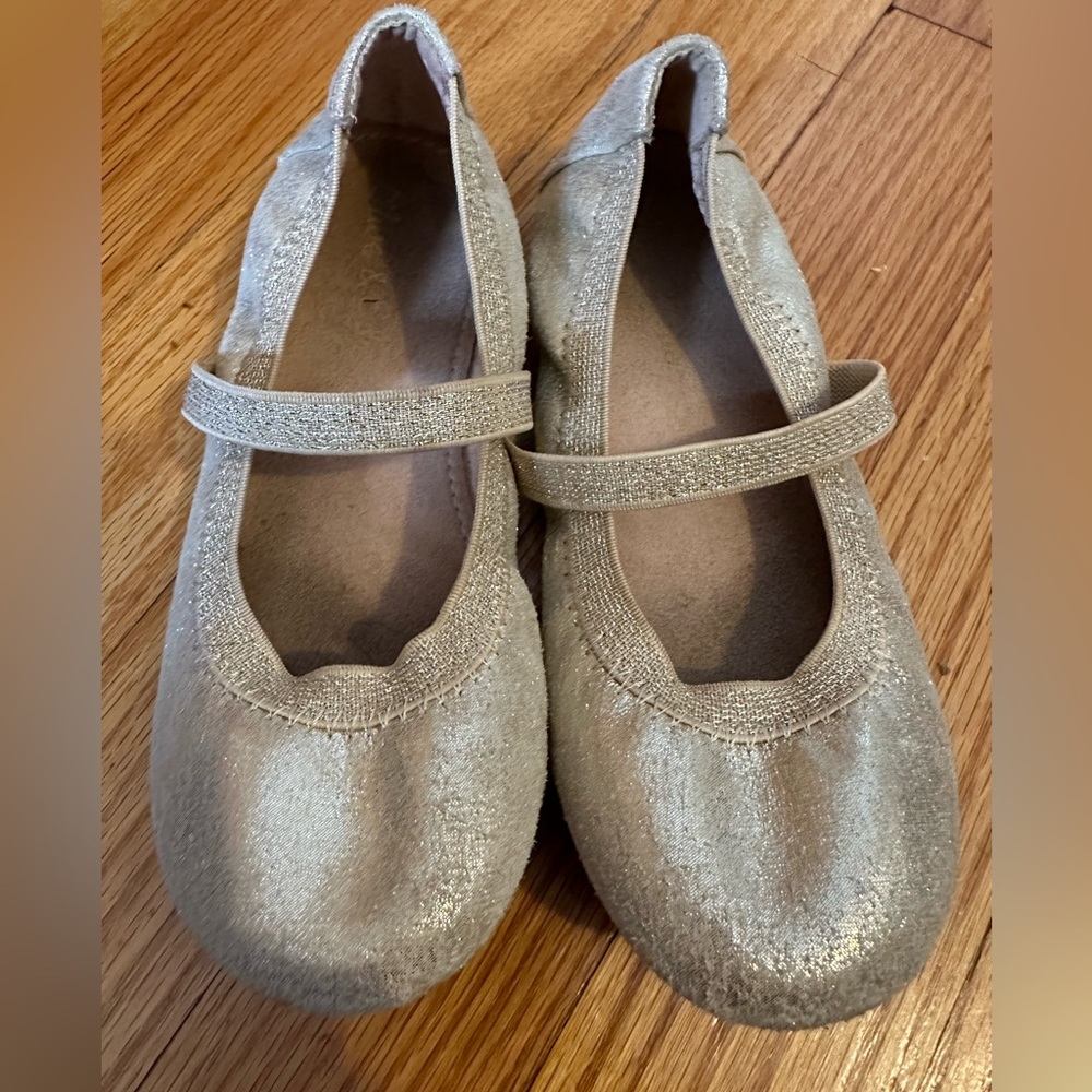 Children’s Place gold sparkle, ballet flats, in great shape size 11